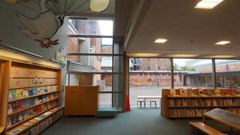 洲本図書館1