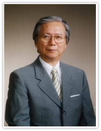 徳島文理大学学長　桐野　豊