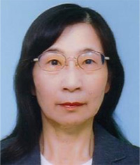 出野 慶子 出野 慶子