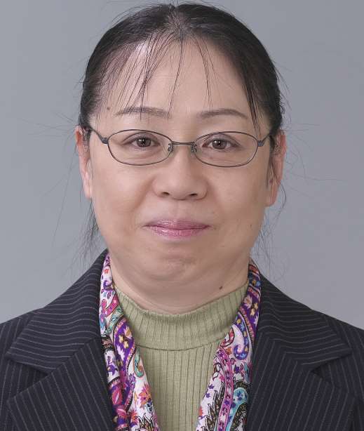 石井 里枝 石井 里枝