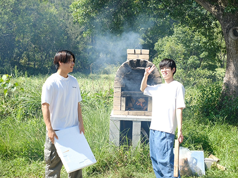 ピザ釜の火起こし