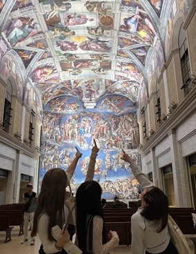 シティーナ・ホール