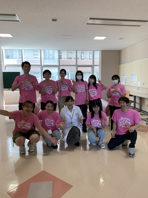学生と一緒に