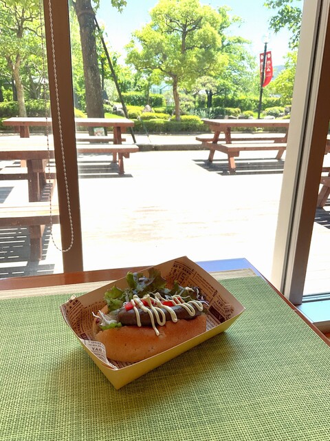 ③