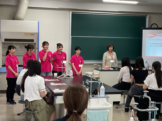 2在学生による発表 2在学生による発表