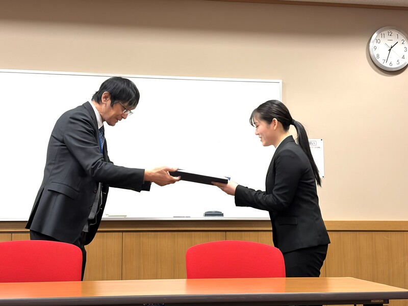 授賞式の様子 授賞式の様子