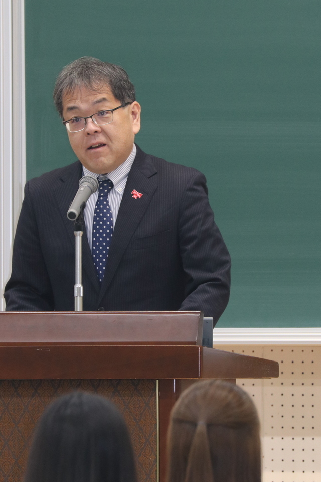 角先生